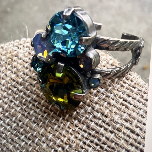Sorrelli Jewelry - Elegant Silver Ring with Blue and Green Stones S